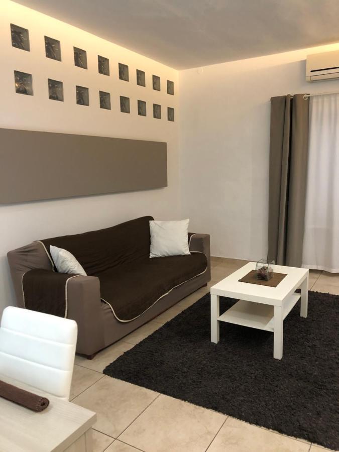 La Porta Nel Giardino Apartman Asti Kültér fotó