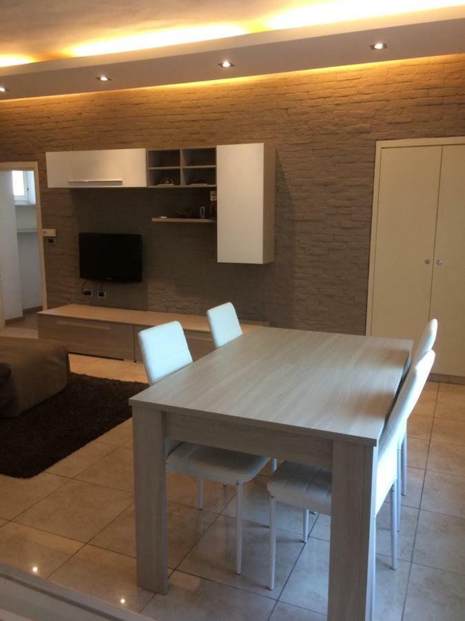 La Porta Nel Giardino Apartman Asti Kültér fotó
